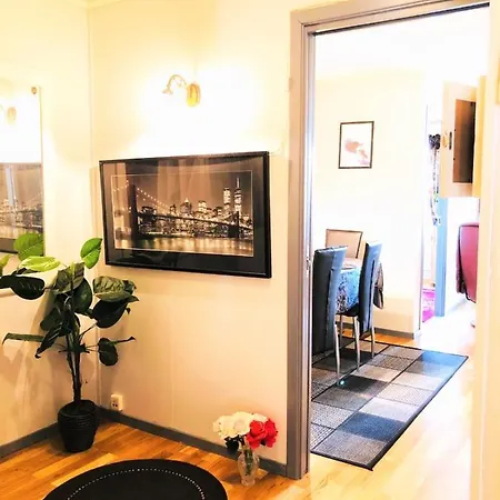 House 10 Πανσιόν 3*
