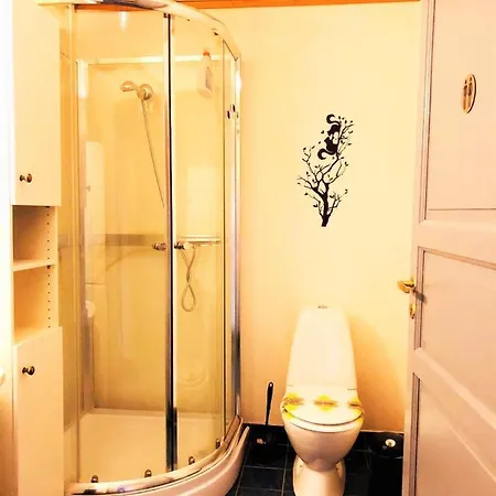 Πανσιόν House 10 3*